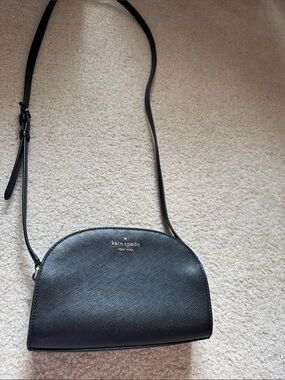 Black Crossbody Shoulder Bag - Classic Everyday Style